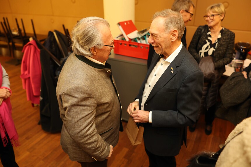 F91A8352.jpg F91A8352.jpg