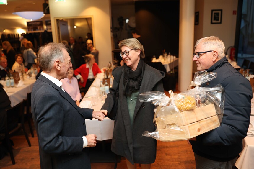 F91A8364.jpg F91A8364.jpg