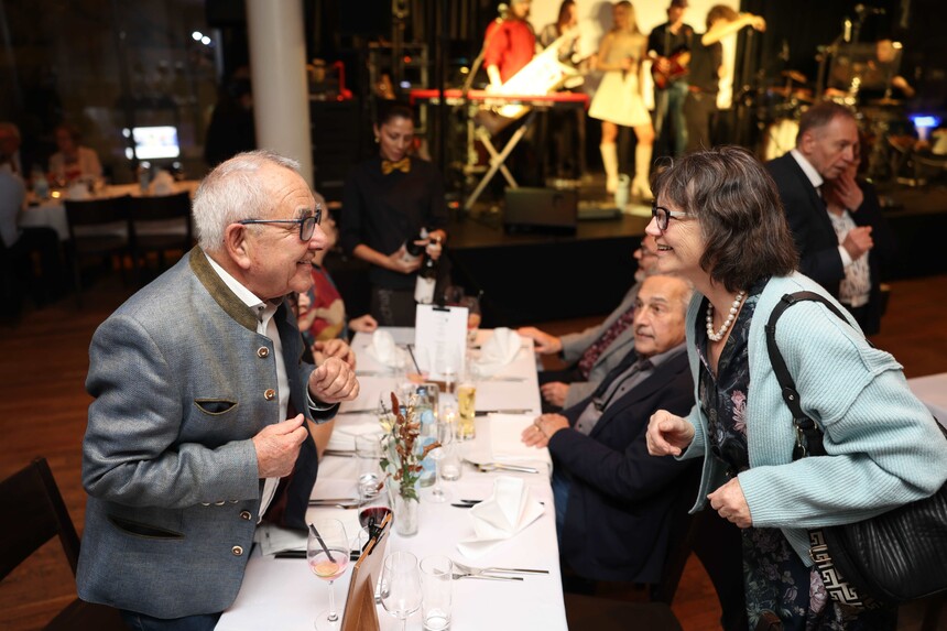 F91A8600.jpg F91A8600.jpg